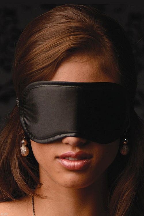 Padded Satin Eyemask Bondage Black